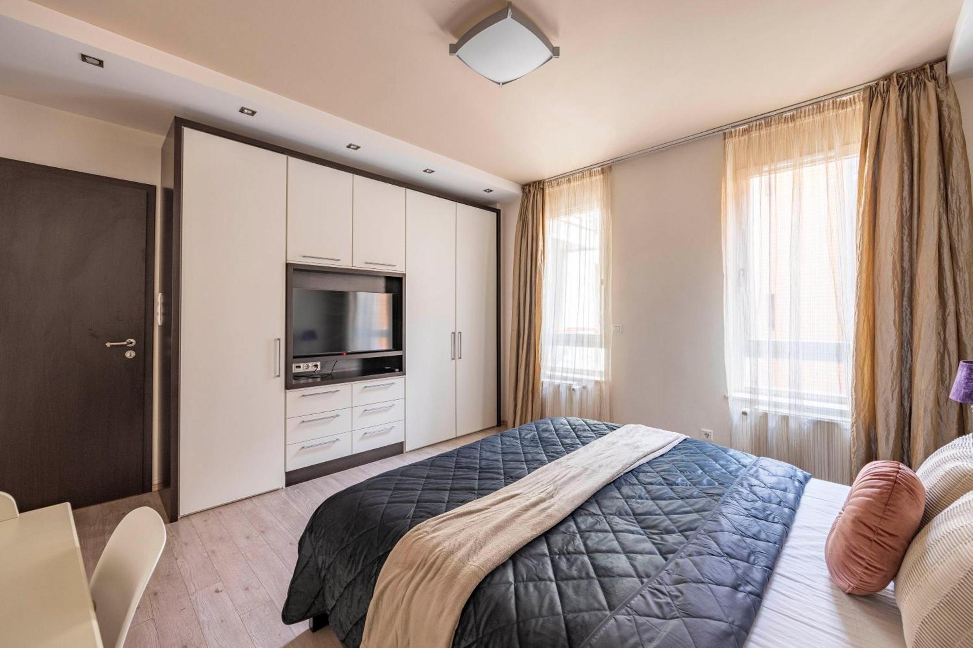 Exclusive Central Suite With Balcony By Prestige Homes Budapest Exterior foto